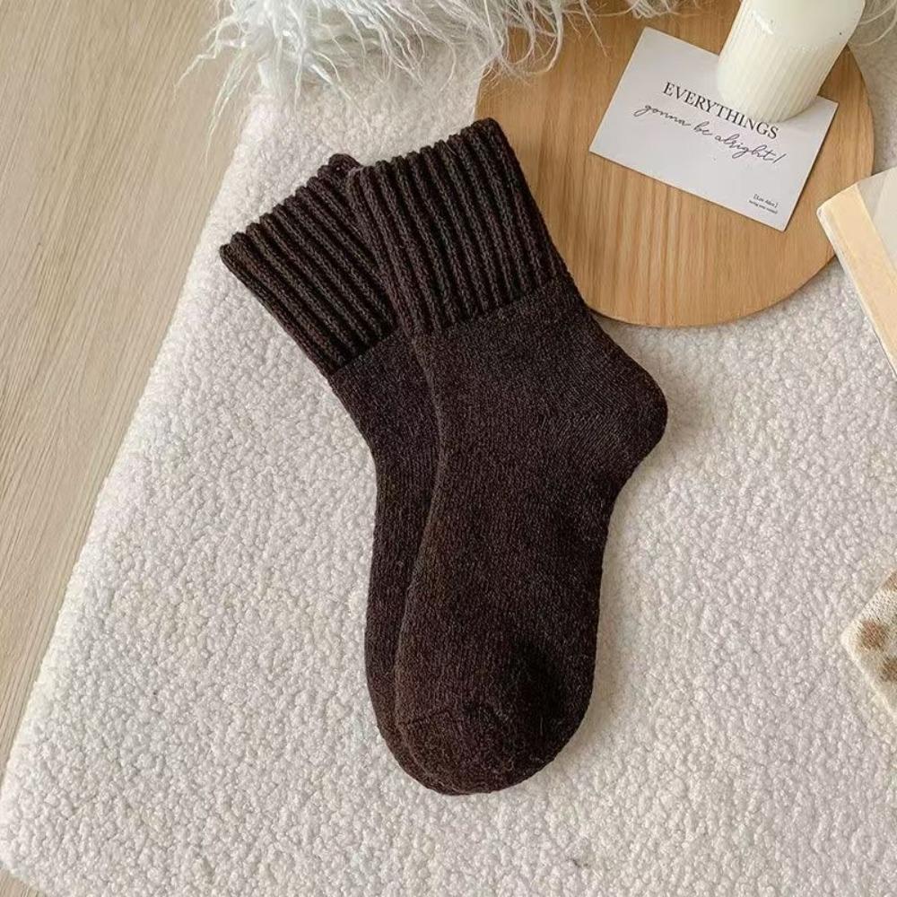 

Fleece Thickened Plush Snow Socks Warm Cashmere Socks Autumn Mid-tube Stockings Women темный кофе