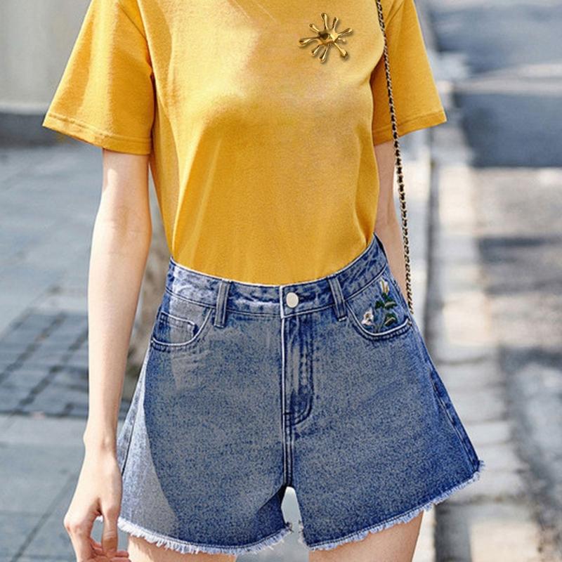 Vintage Hollow Irregular Ripple Brooch Collectible Brooch Stainless Steel Texture Suitable for Fashionable Women Present