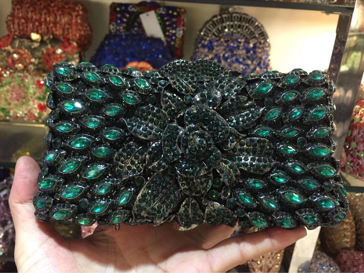 

Gold Women Floral Crystal Evening Bags WHTUOHENG Wedding Clutches Handbag Party Silver Flower Bridal Rhinestone Clutch Bag 18cmX9.5cmX7.5cm