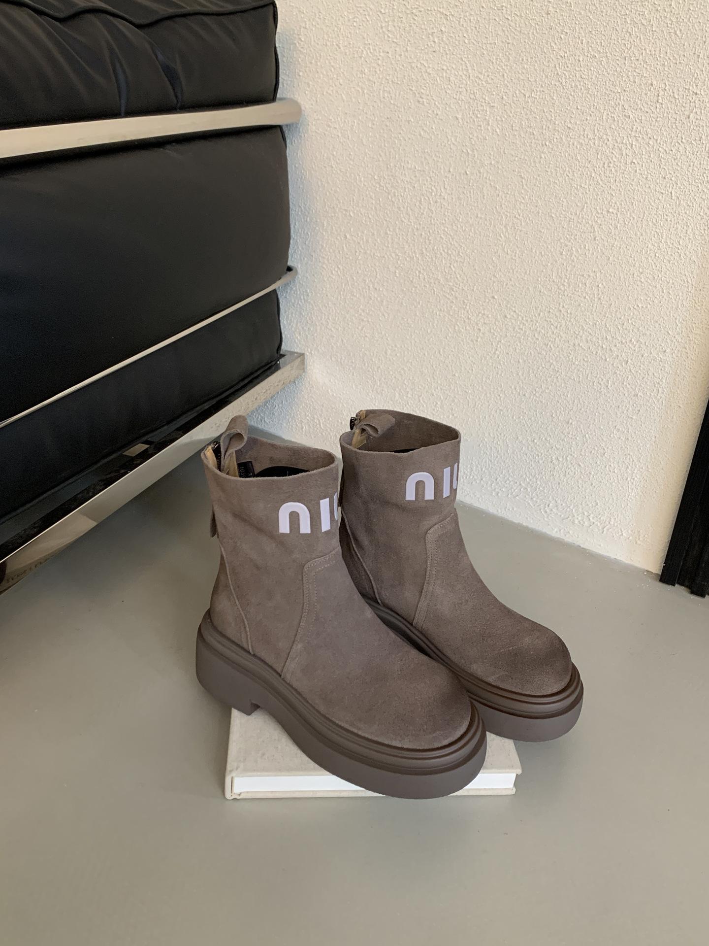 

Нишевые тонкие ботинки Мартина женские 2025 осень новые на толстой подошве с увеличением роста в британском стиле тонкие челси короткие ботинки 40 коричневый