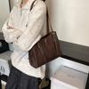 Winter New Solid Color Design Retro Pendant Popular Tote Shoulder Armpit Bag