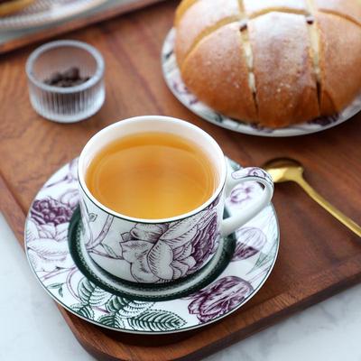 Bone China Kaffeetasse und Untertasse mit Löffel Blumenteetasse Keramik Teetasse Exquisite Teesets für Zuhause Büro