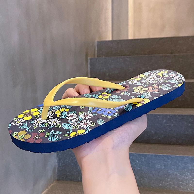 Fashion Flat Flip Flops Shoes for Women on Beach Slides Outside Woman Slippers New Style Korea Summer Sandals Sale Pvc Casual Footwear