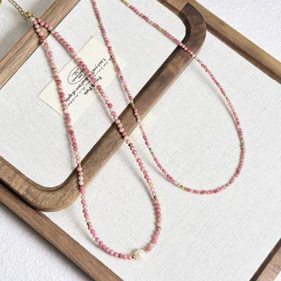 Französische Rote Rhodonit Kristall Halskette - Vielseitige Schichtketten Schlüsselbein Kette aus Titanstahl