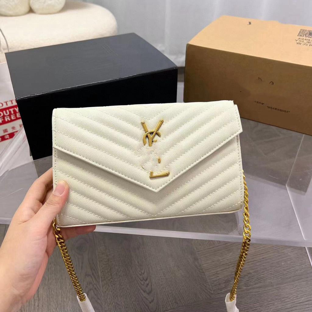 Modna Kopertówka Damska z Metką i Łańcuszkiem - Luksusowa, Stylowa i Wszechstronna Torebka 0226