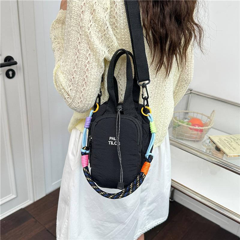 Crossbody Phone Bag, Trendy and Stylish, High-quality Water Bottle Bag, Fashionable Shoulder Bag