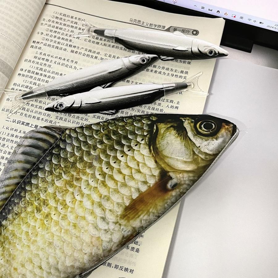 Kreatives Salzfisch-Federmäppchen Große Kapazität Stifteetui Niedliche Federtasche Lustiges Schulanfangs Zubehör Geschenk