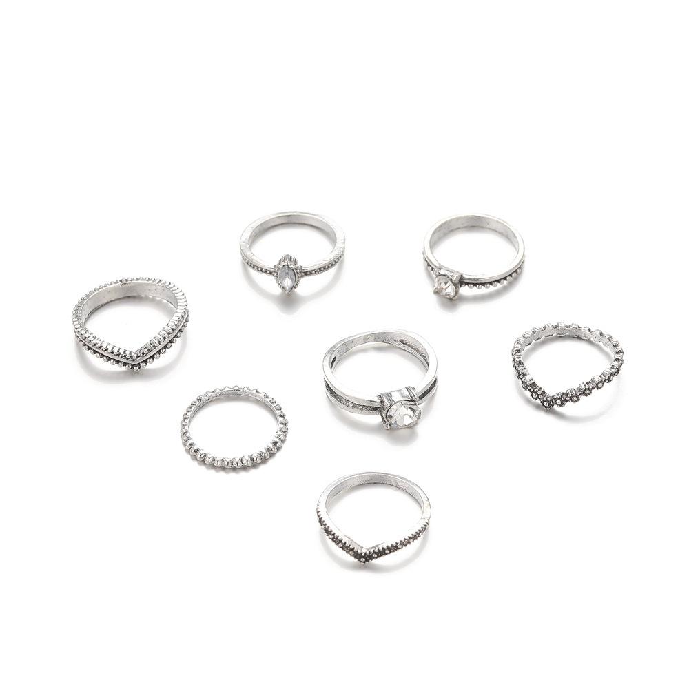 Ring Set, Personalized Retro V-Shaped Flower Point Diamond 7-Piece Set Ring.