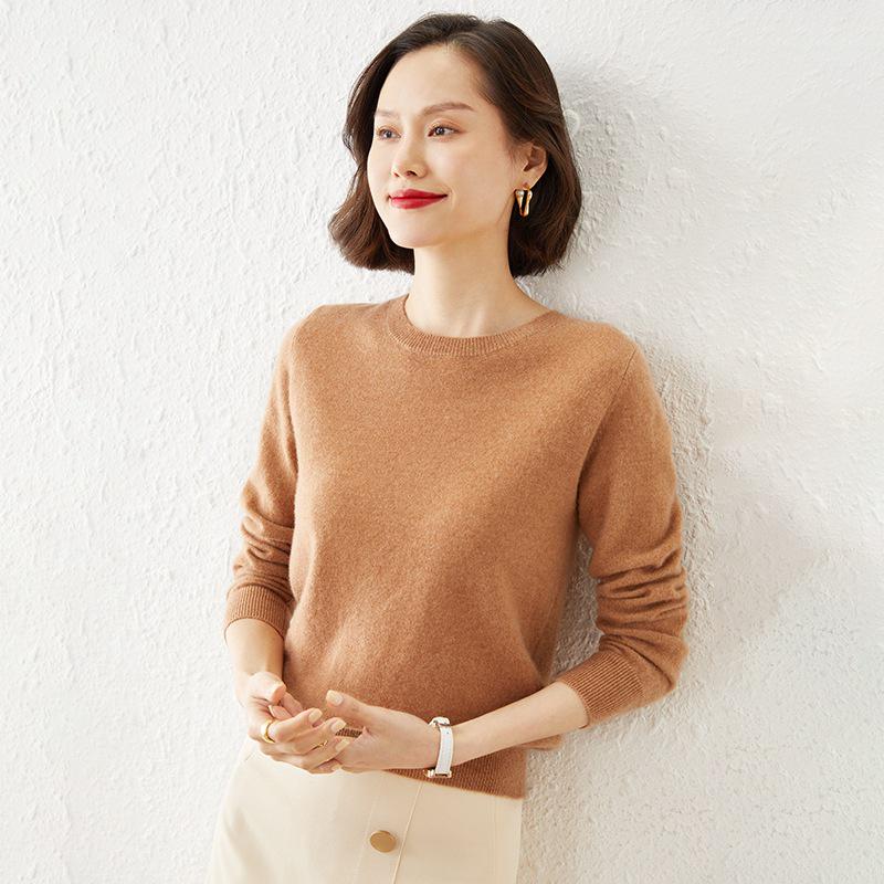 Women's Versatile Long Sleeve Knitted Sweater - Round Neck for Spring, Autumn & Winter