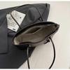 2025 High-End Retro Women's Large Capacity Autumn Commuter Tote Bag