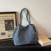 Trendy Denim Large Capacity Tote Bag Women Spacious Fashiable and Versatile Shoulder Bag Simple Ans Casual Commuting Bag