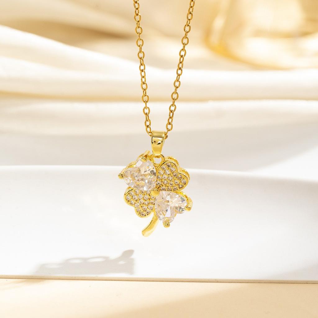 Small Heart Zircon Pendant Necklace For Women Minimalist Fashion Collarbone Chain Dainty Love Design