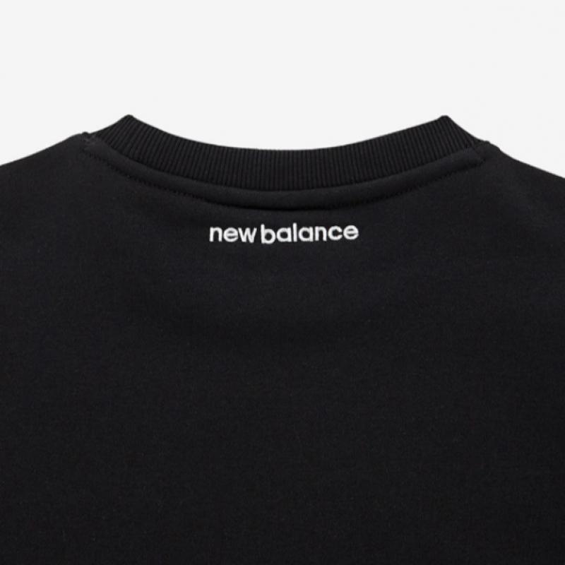 New Balance Half Club  Nbnccb1013 Bk New Val Essential Small Logo Unisex Long Sleeve Tee