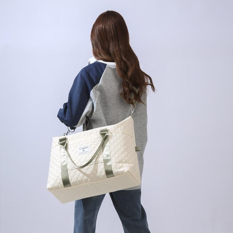 Versatile Duffle Bag - Perfect for Travel, Sports & Gym - Spacious, Durable & Stylish Weekender Tote - Includes Luggage Suitcase Organizer