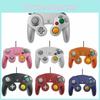 Дротовий геймпад NGC Gamecube Controller у стильному чорно-білому дизайні для ігрових ентузіастів