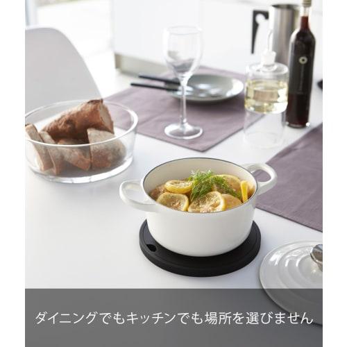 Yamazaki Tower Silicone Trivet, Round, Black, Approx. 16cm W X 16cm D X 1cm H, Heat-Resistant, Product Code: 2955