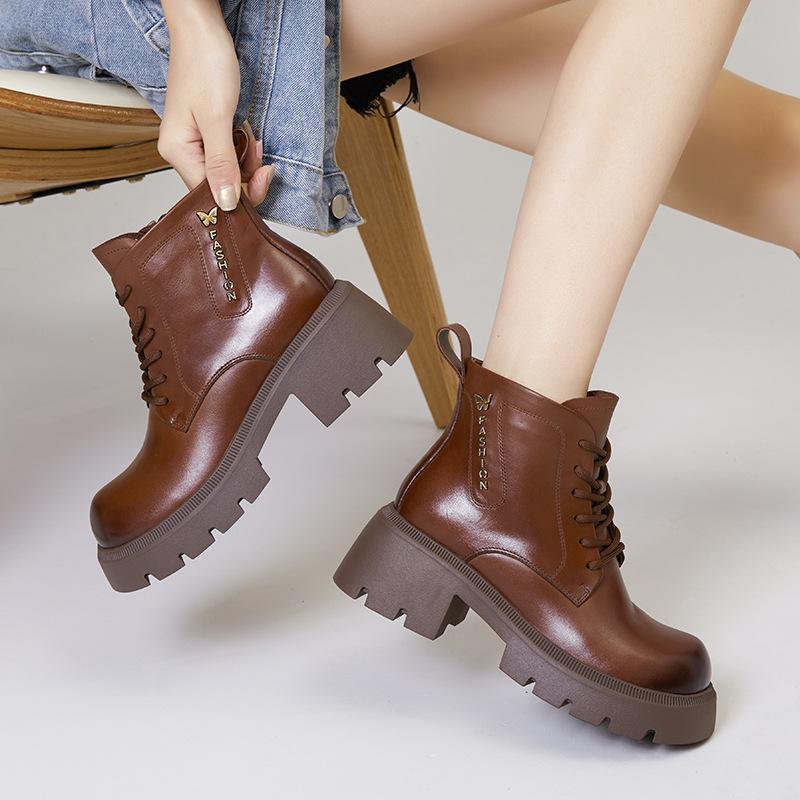 Thick-soled Martin boots women's 2025 autumn and winter new thick-heeled medium boots versatile rubbing retro velvet warm short boots