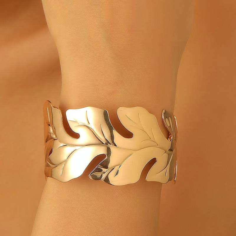 Bold Leopard Print Geometric Bangle & Ring Set - Adjustable Hand Jewelry for Women