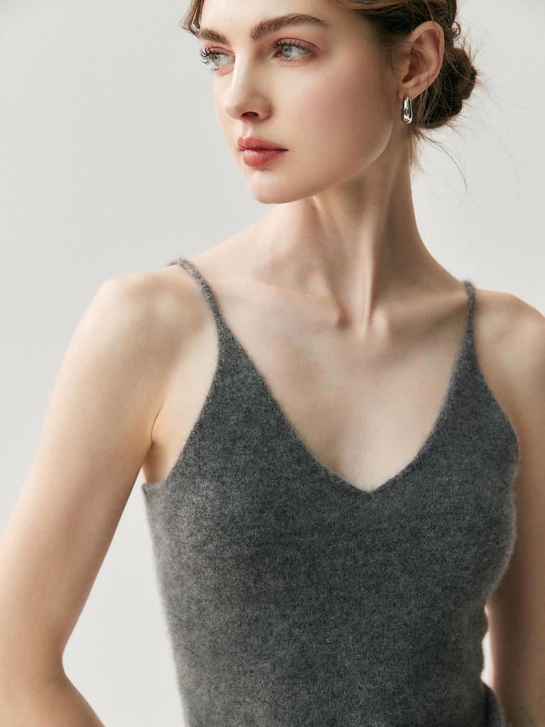 Versatile Women's V-Neck Cashmere Knit Camisole - Slim Fit, Thin Straps