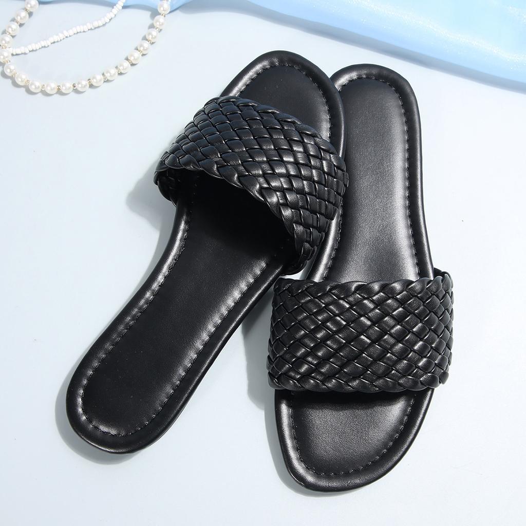[Foreign Trade] Popular Three-dimensional Rhombus Woven One-character Sandals Women's Flat-bottomed Casual Slippers Are Trendy