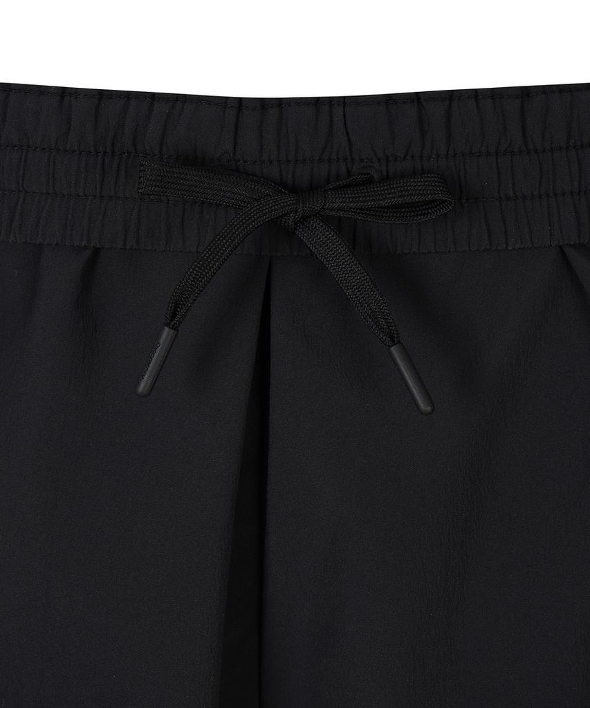 DISCOVERY EXPEDITION Women'S Freshvent Lightweight Woven Training A-Line Shorts (Black)