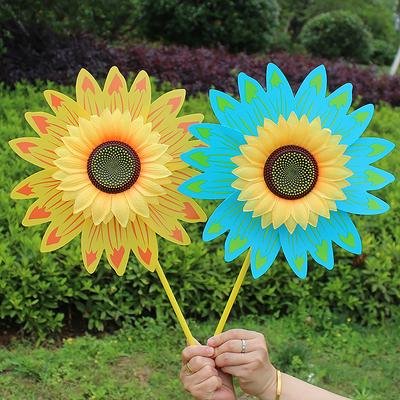Colorato mulino a vento a forma di girasole, per la decorazione di feste in giardino, campeggio all'aperto, picnic, giardino, cortile