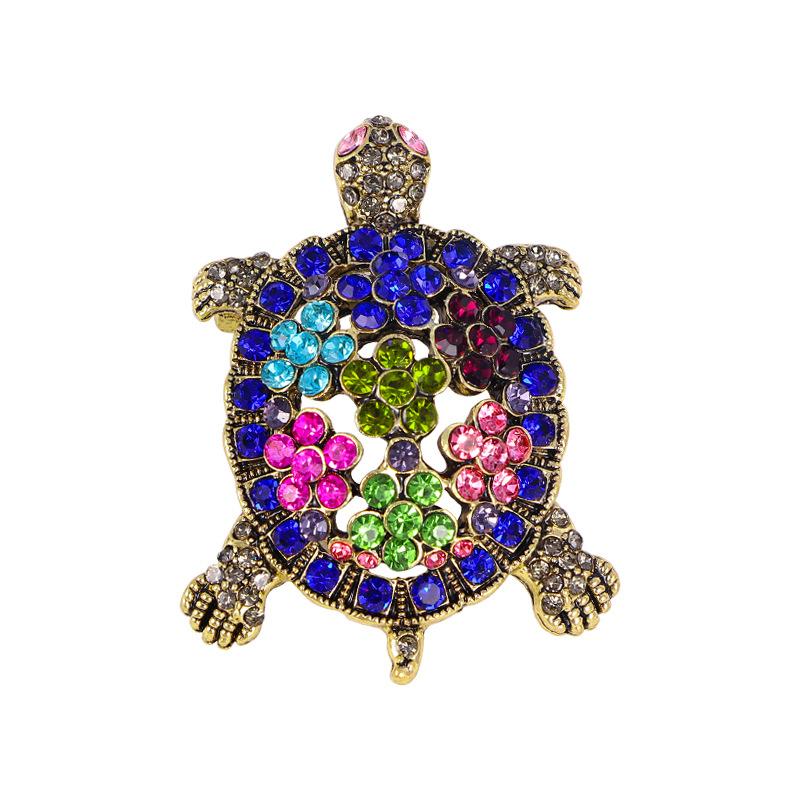 Fashionable personalized retro crystal rhinestone turtle brooch, alloy inlaid with diamonds, animal chest flower female brooch, turtle chest flower