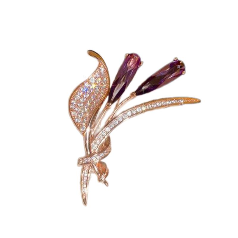 Fashion White Flower Brooches Women Metal Bouquet Brooch Pin Pastoral Style Jewelry Gifts Party Clothes Accesories