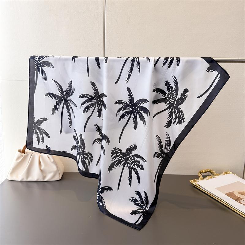 New Paisley Print Silk Scarf For Women Square Hijab Soft Neck Tie Female Fashion Decoration Silk Headscarf 70*70Cm Kerchief