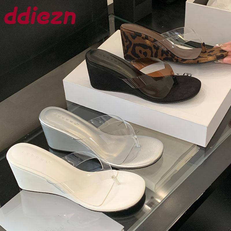 Fashion Fashion Transparent Women Wedges Slippers Shoes Female Flip flops Sandals Slides Round Toe Ladies Wedges Slippers Shoes Pumps
