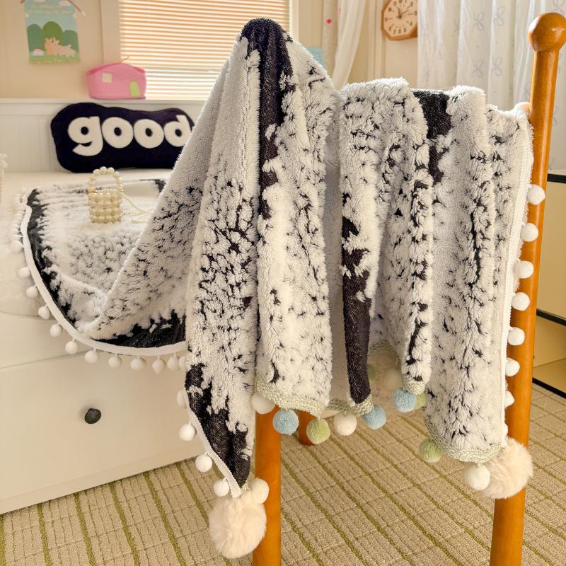 250G Two-Color Cationic Jacquard Throw Blanket with Small Handmade Pom-Poms