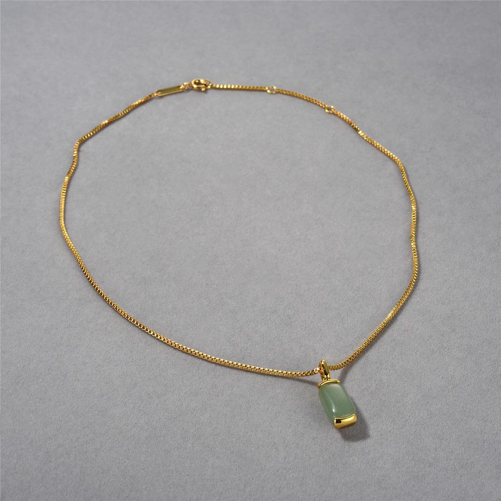 Simple Temperament Versatile Brass Plated 18K Real Gold Chain Green Dongling Tiger'S Eye Stone Pendant Collarbone Chain Sweater Chain Women