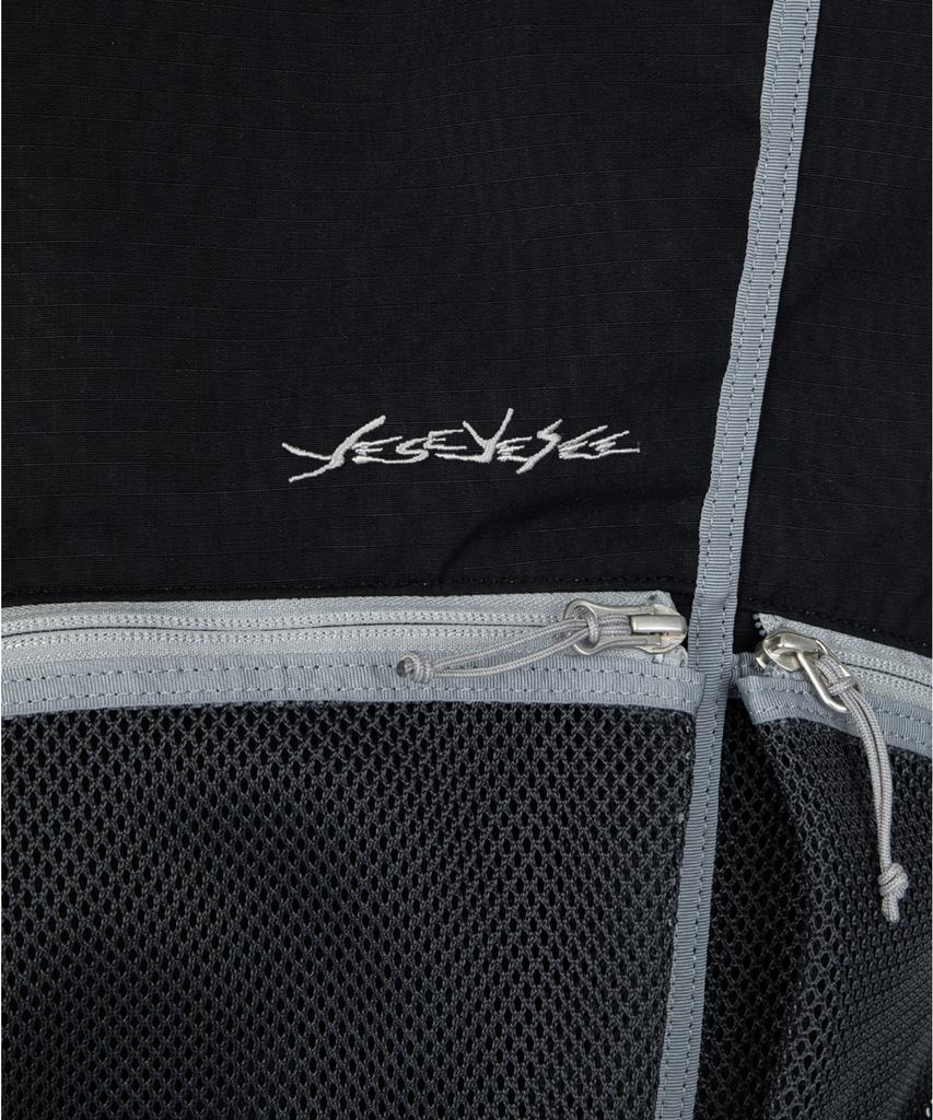 Yeseyesee Y.E.S Rushed Carapace Knapsack Black