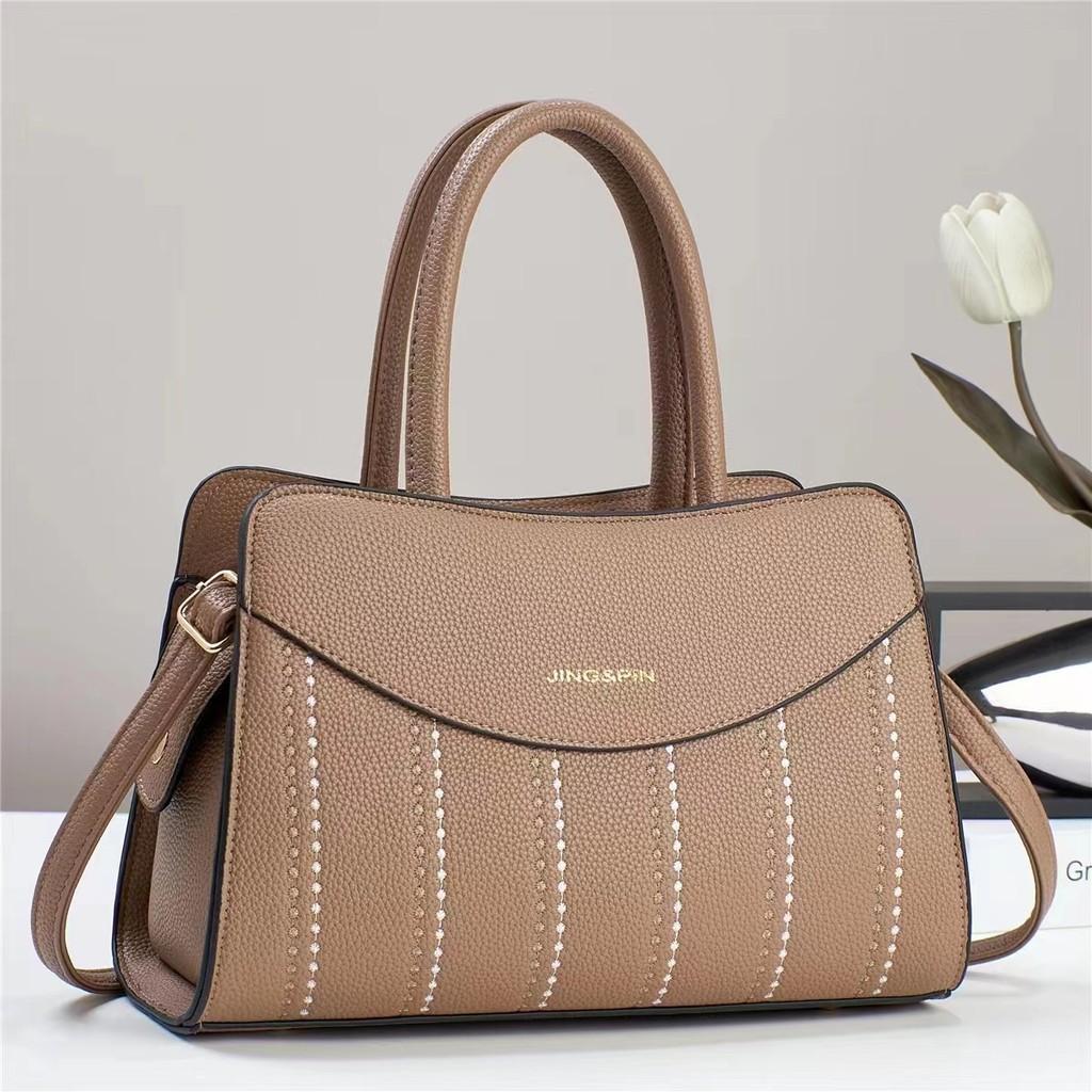 Stylish Soft Pu Leather Tote Bag For Moms Large Capacity Daily Use With Chain Detail
