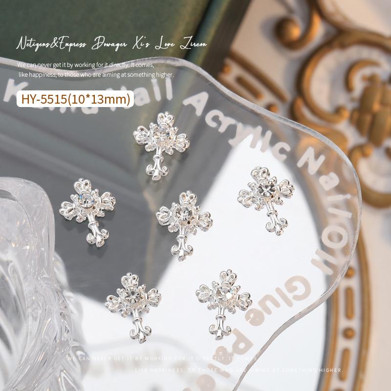 Ny Internetkändis Flash Tre-dimensionell Kors Nageldekoration Cro-hjärta Nageldorn Superflash Legering Nageldekoration