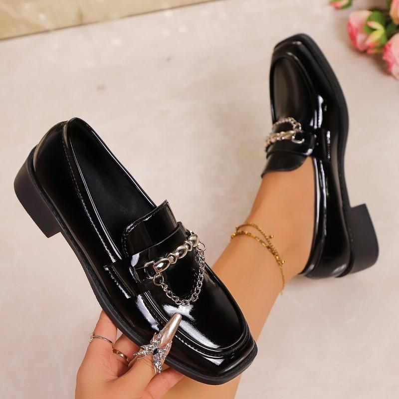 Fashion Vintage Round-toe Deep-mouth Metal-buckle Patent Leather Soft-sole, Non-slip and Wear-resistant Square Heel Singles
