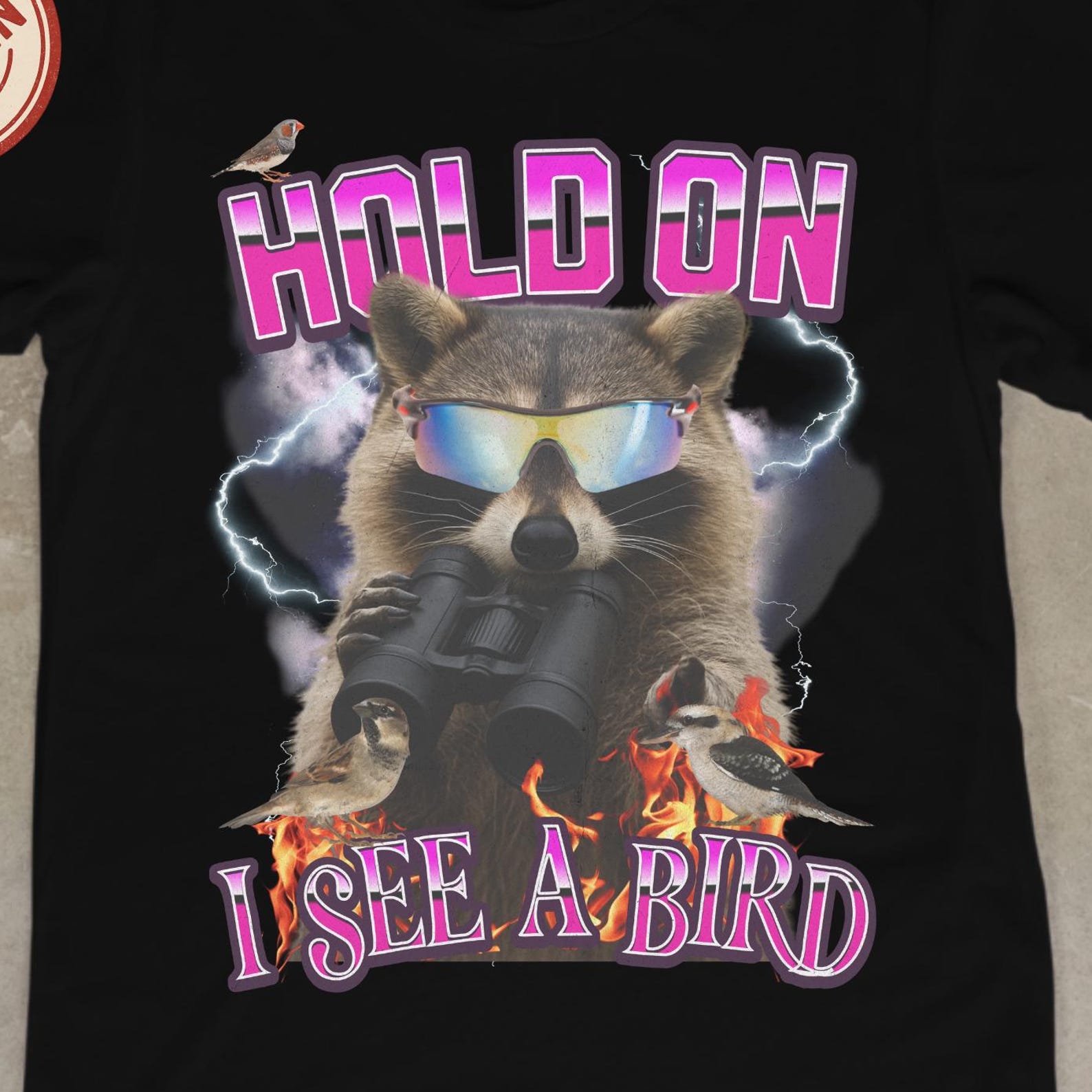 Funny Birder T-Shirt – Raccoon With Binoculars, Birdwatching Gift M