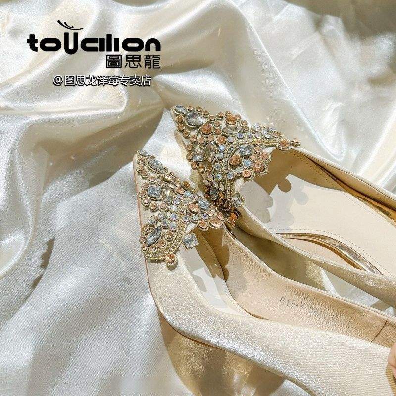 Leichte Satin-Hochzeitsschuhe 2025 neue Brautschuhe Haupt-Hochzeitskleid Show Heliang-Kleidung Verlobung High Heels Damen Stiletto