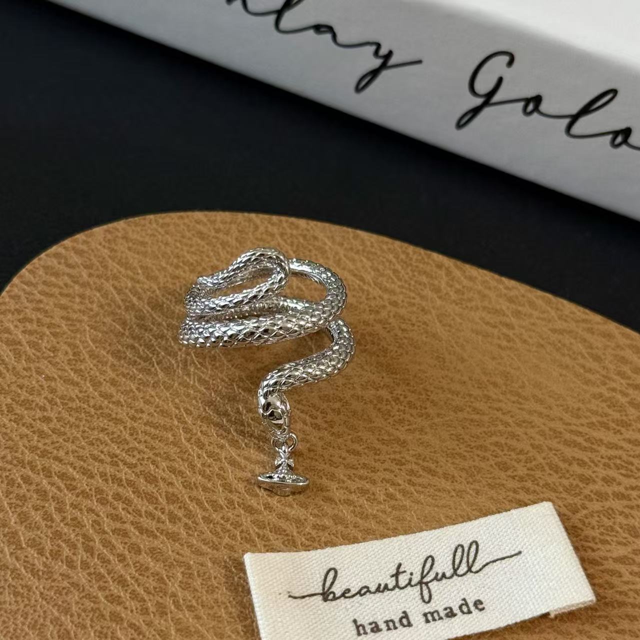 

Smart Snake Saturn Pendant Ring Light Luxury Premium Niche Design Index Finger Ring Open Ring