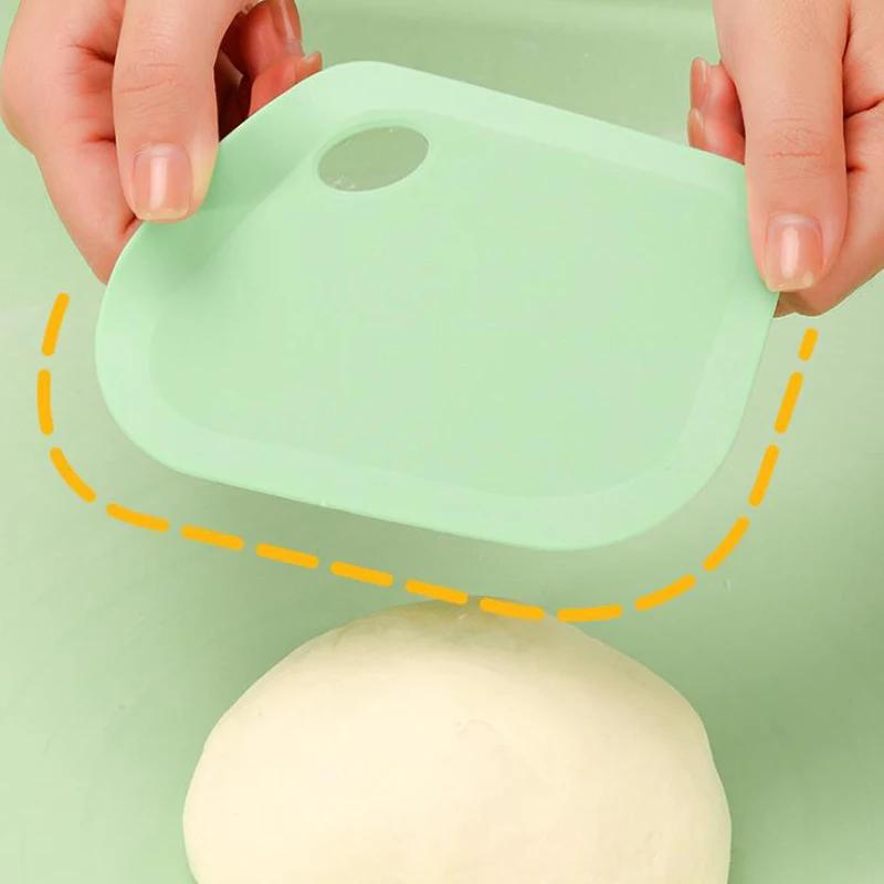Dough Scraper For Baking Dough Pizza Cutter Pastry Slicer Blade Kitchen Gadgets Silicone Dough Slicer Kitchen Tools