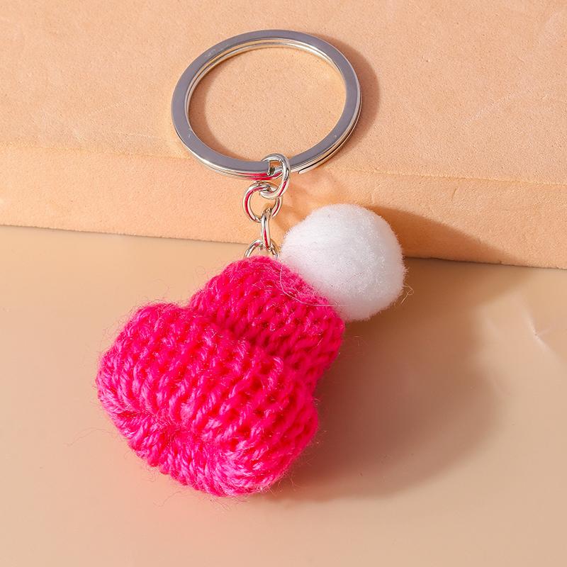 Cute Hand Knitted Christmas Hat Keychain Crochet Key Ring Pendants for Women Girls Handbag Decor DIY Jewelry Gift