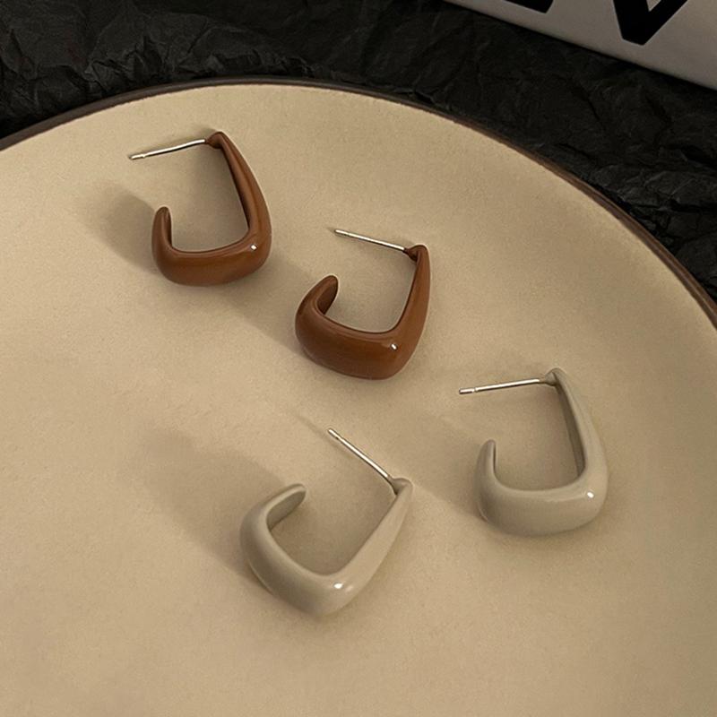 New Korean Vintage Enamel Stud Earrings for Women French Romantic New In Jewlery Simple Female Party Earrings for Women Gifts