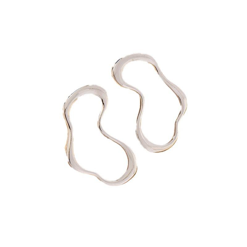Trendy Heart-Shaped Irregular Line Earrings: Stylish, Simple, Cold-Style Accessory for Women, Ideal for Daily Wear and Parties.
