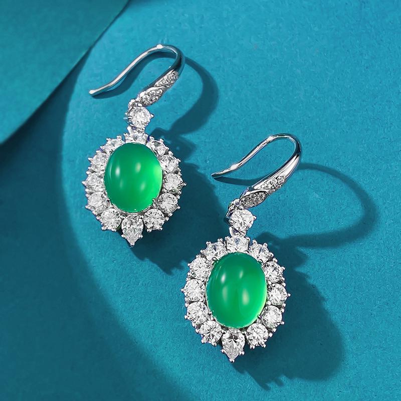 Hui Zhi Yi 2024 Exquisite 925 Silver Green Chalcedony Stud Earrings