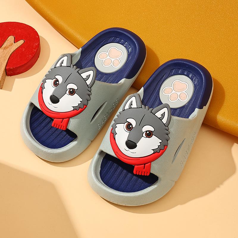 Wolf King Green Boys' Non-slip Soft Sole Cartoon Sandals: Summer & Bath Slippers for Kids