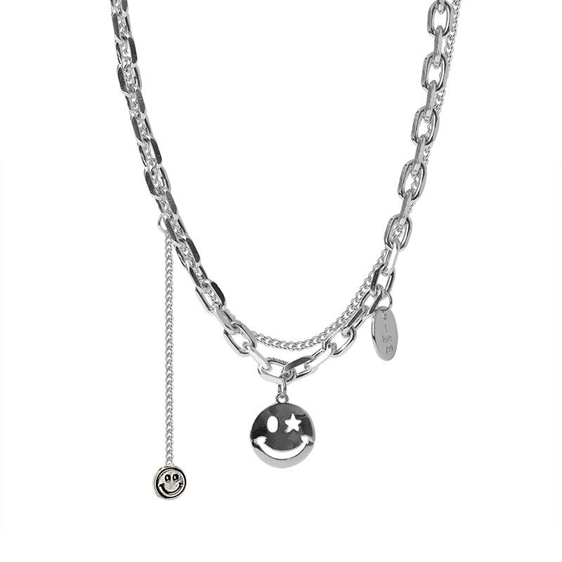 

1111 new European and American hip-hop smiley face titanium steel necklace design sense jewelry trend ins necklace jewelry