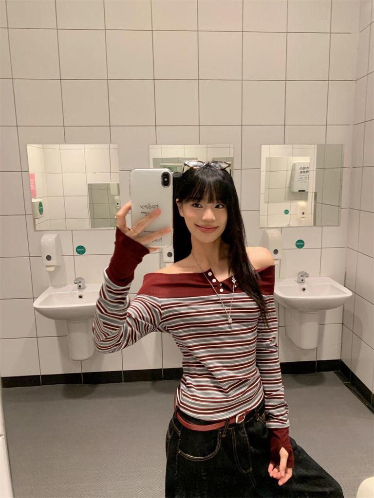 Retro Striped One-Shoulder Patchwork Slim Fit Long Sleeve Women's Top for Autumn 2025