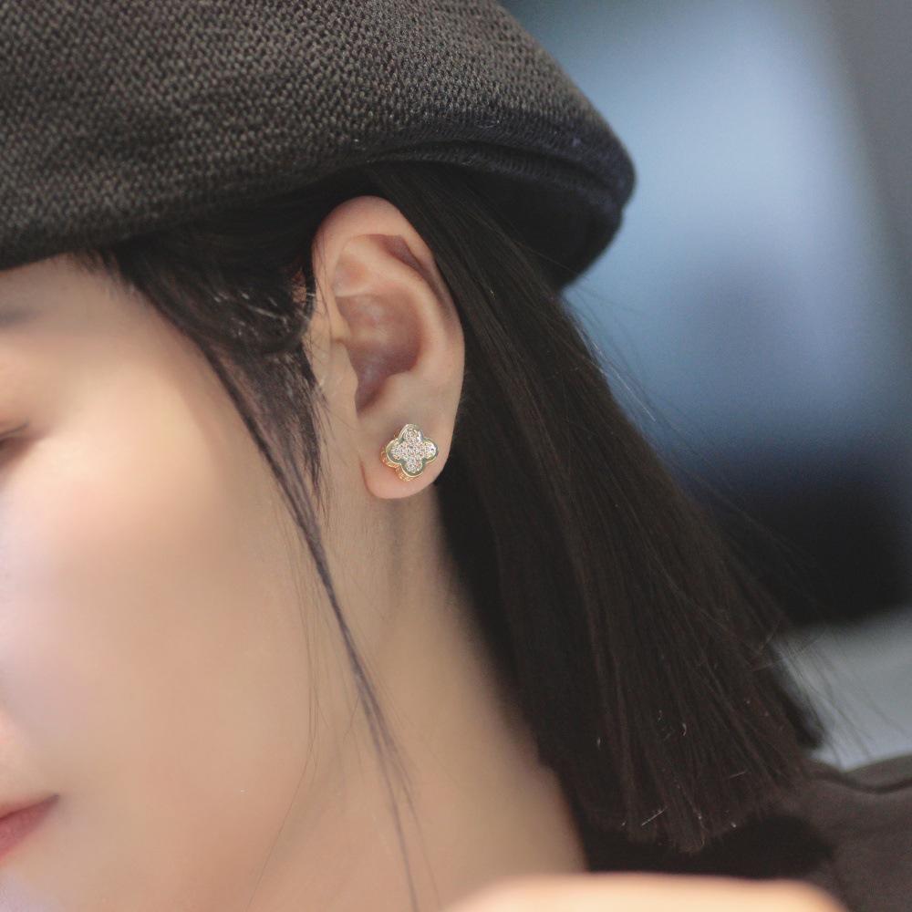 Damen High-End Modeschmuck 925er Silber Stecker mit elegantem Vorder- und Rückseitendesign