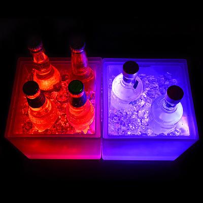 Seau à glace LED Refroidisseur de boissons Changement de couleur RVB Boîte à glace carrée Refroidisseur à bière 3.5L
