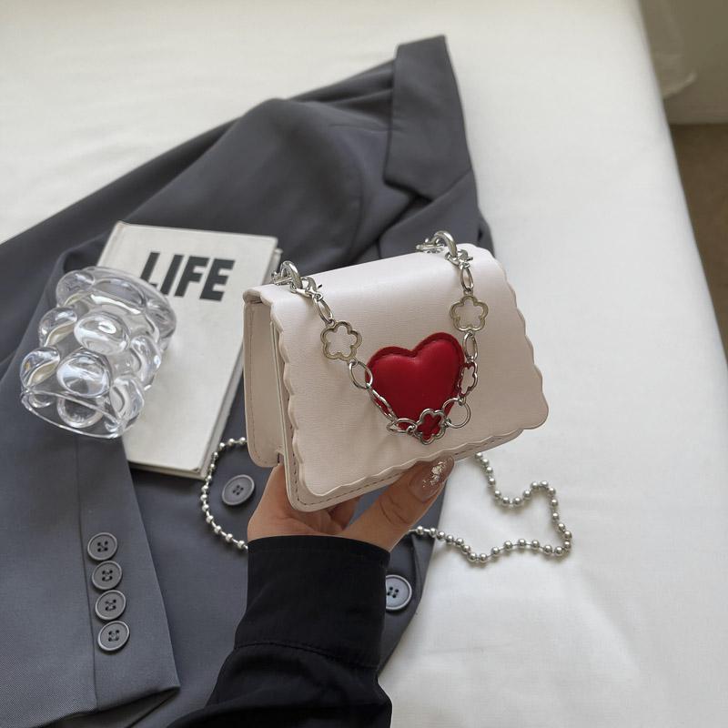 Delicate Mini Flap Square Bag  New Versatile Chain Crossbody Bag Chic Heart Design Lady Lipstick Coin Purse
